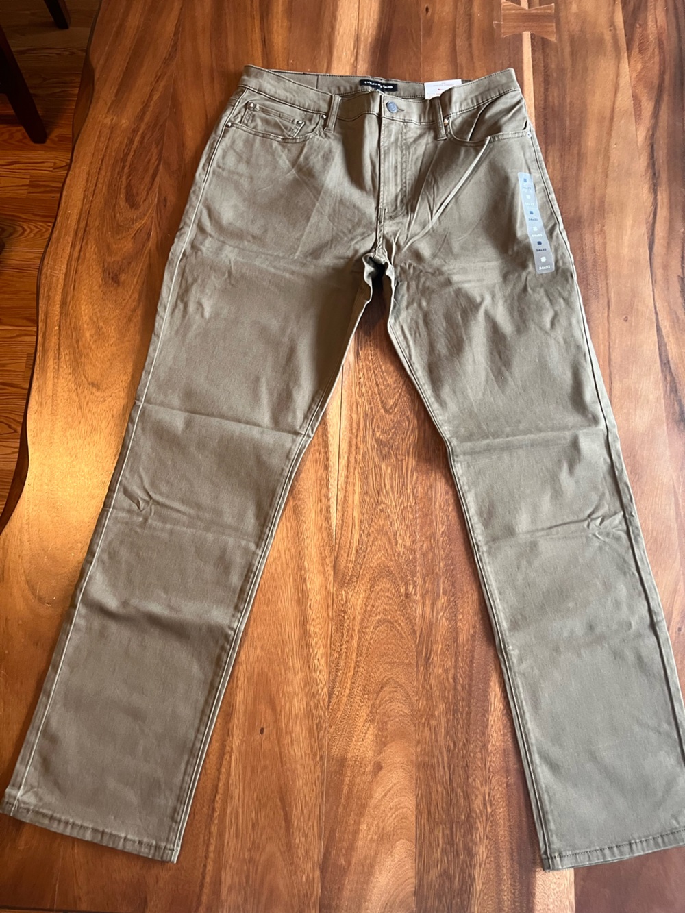 Lucky Brand Men's Olive Green Chino Pants